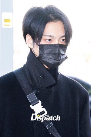 230209 ATEEZ Seonghwa at Incheon International Airport