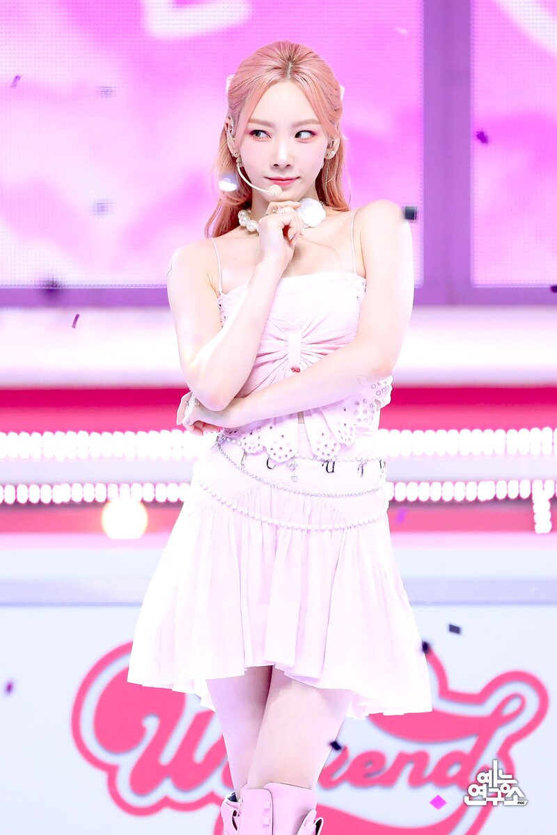 210710 Taeyeon - 'Weekend' at Music Core documents 3