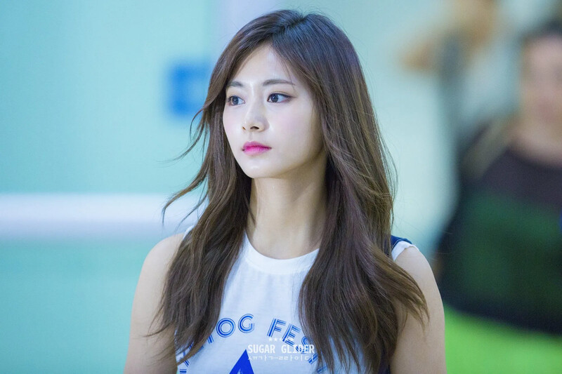 Tzuyu552.jpg