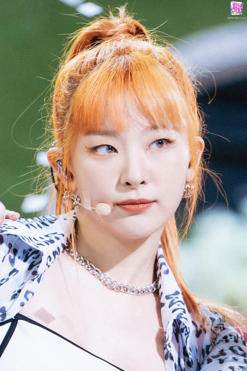 210822 Red Velvet - 'Queendom' at Inkigayo documents 22