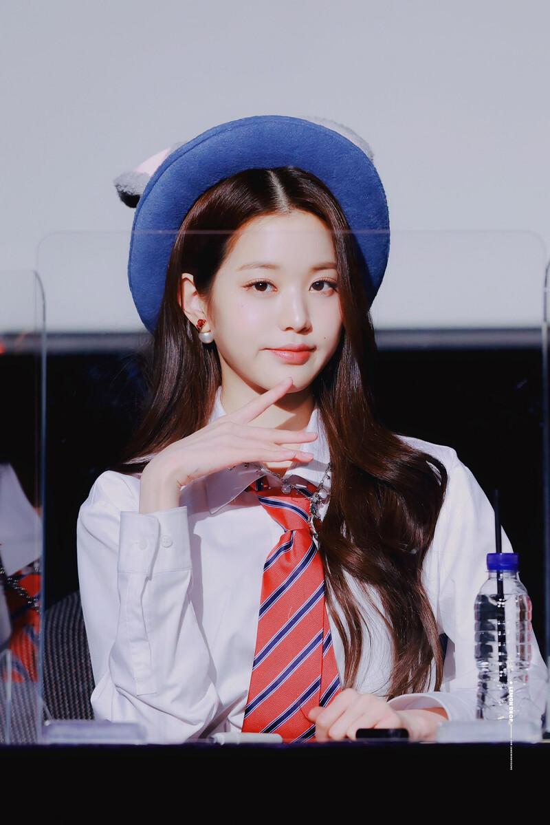 220408 IVE Wonyoung documents 1