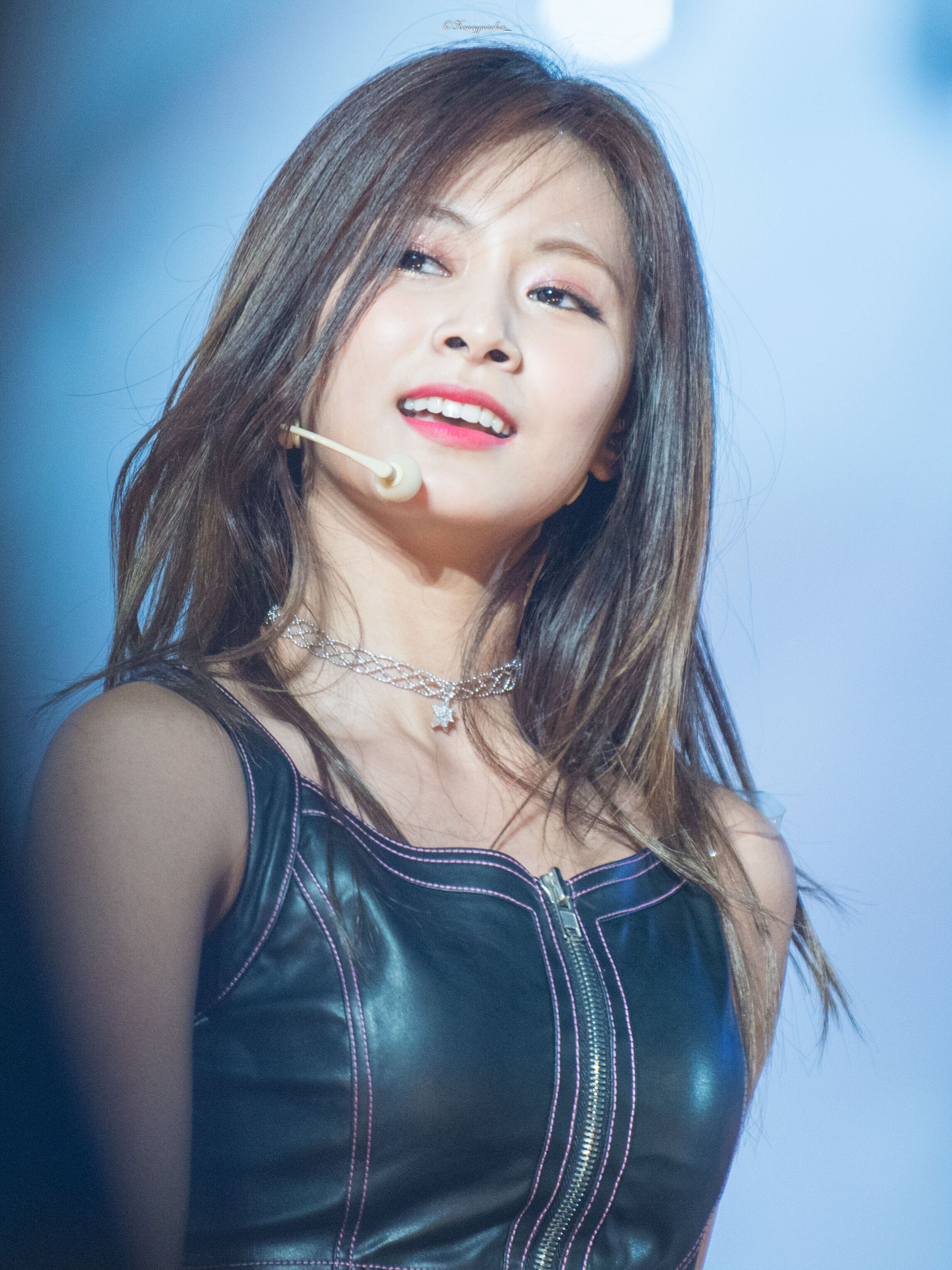 180617 TWICE Tzuyu 'TWICELAND ZONE 2: Fantasy Park' in Singapore | kpopping