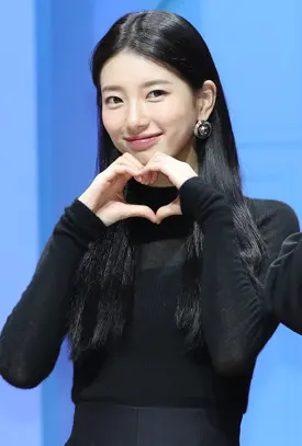 231018 Suzy - "Doona!" Press Conference