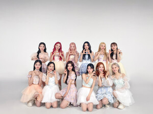 220628 LOONA - Twitter Update