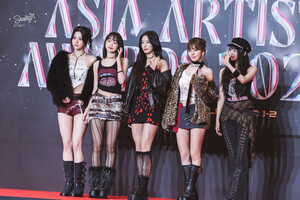 241227 Le Sserafim at 2024 Asia Artist Awards