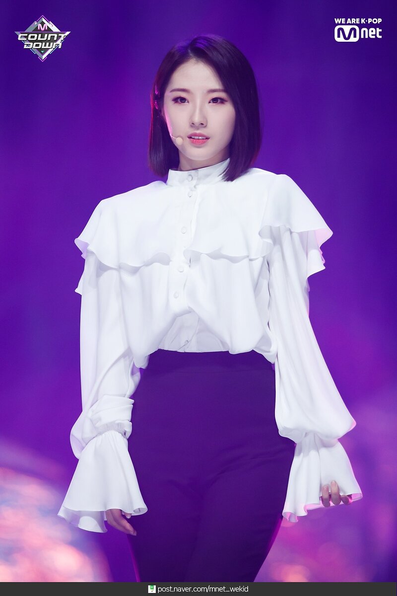 190221 LOONA - 'Butterfly' at M COUNTDOWN documents 14