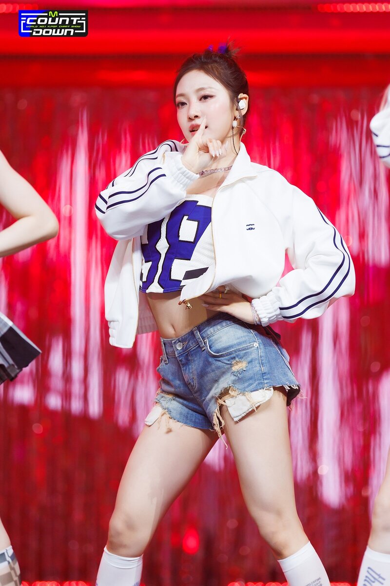 230511 aespa Ningning 'Spicy' at M Countdown documents 3