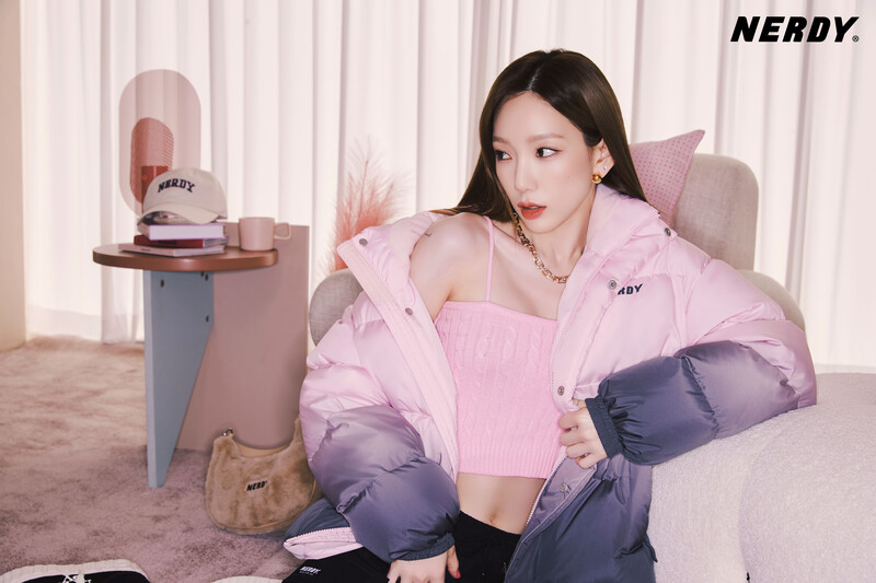 Taeyeon for NERDY 2022 FW Collection documents 14