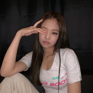 190525 JENNIE Instagram Update