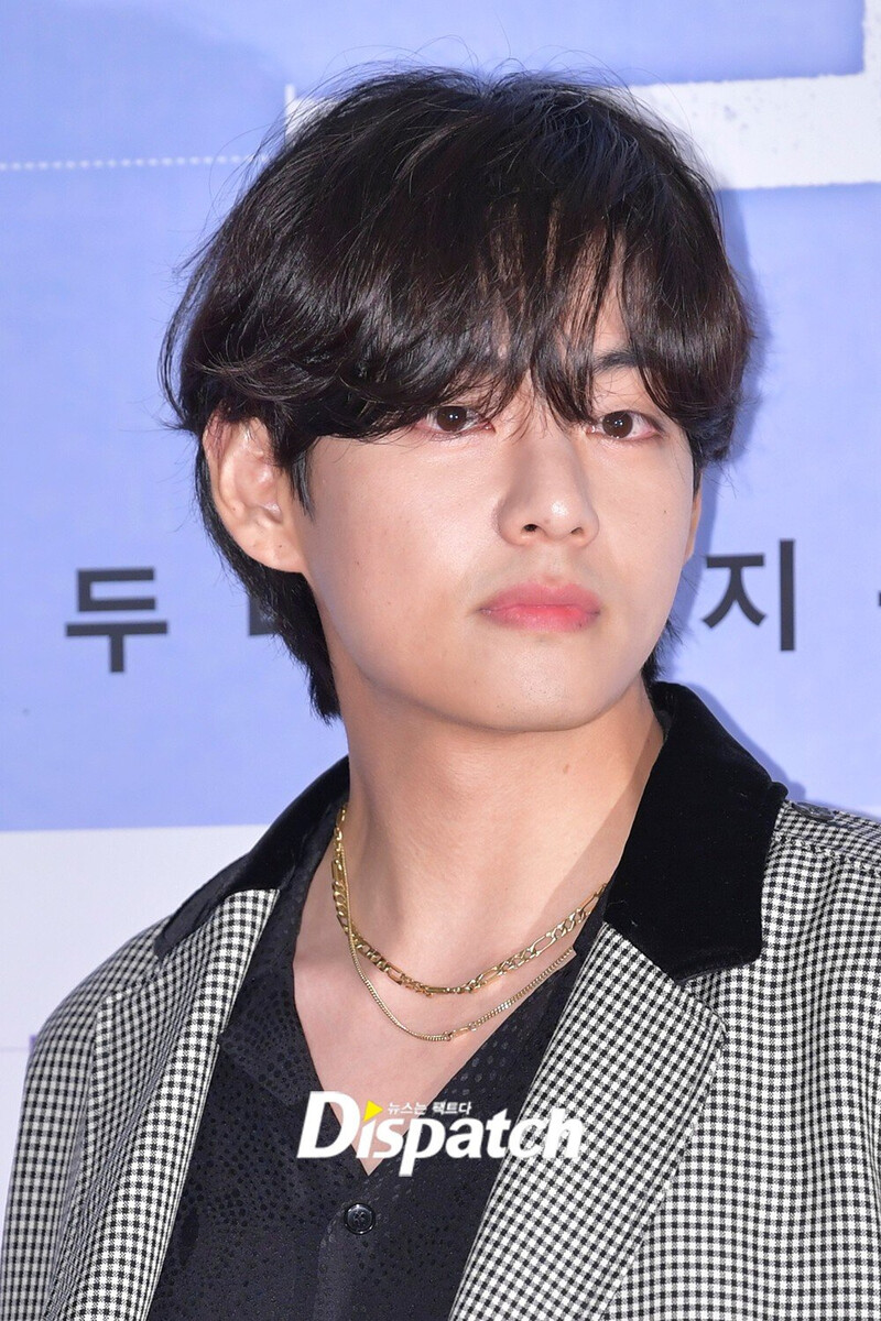 220602 V- 'THE BROKER' VIP Premiere Event documents 6