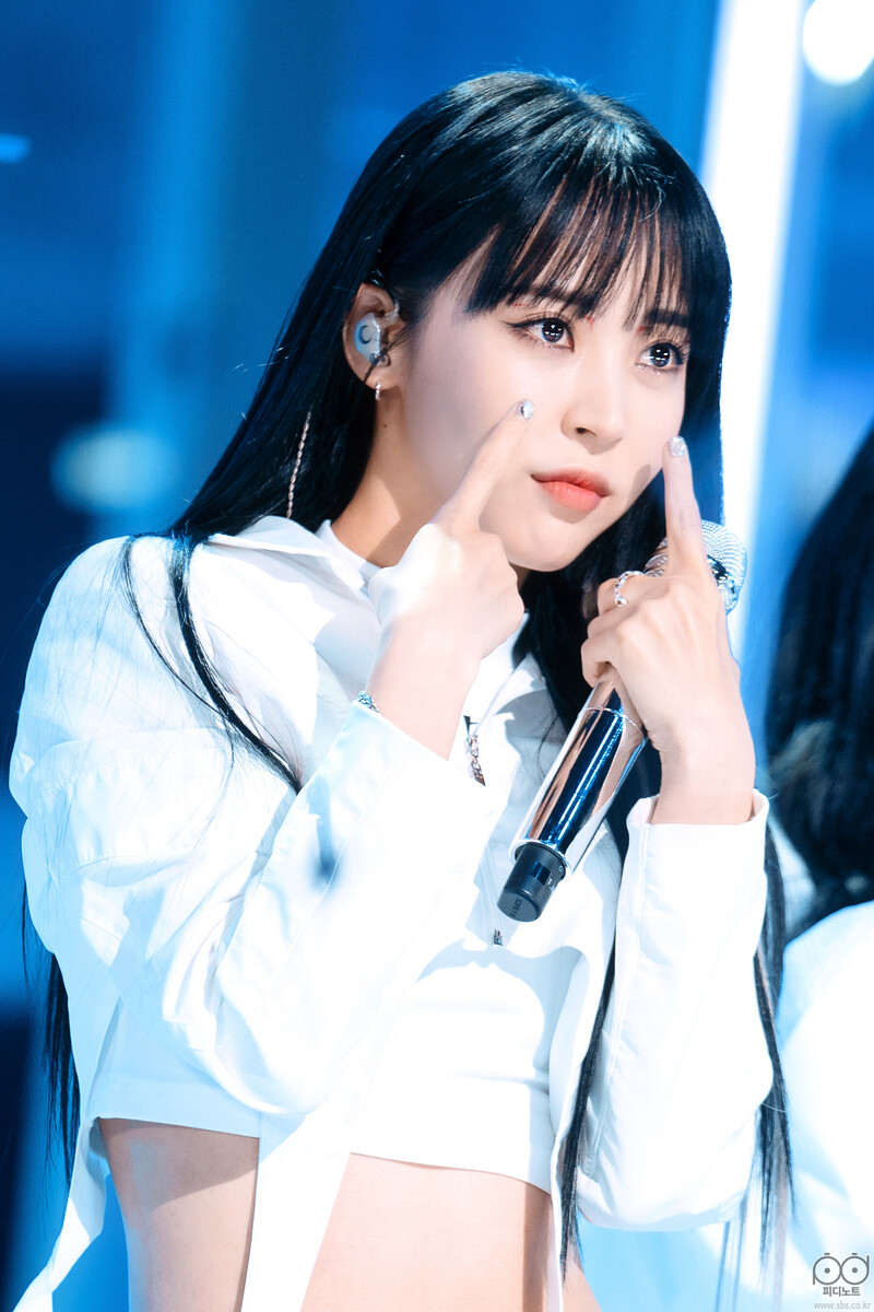 221016 MAMAMOO Moonbyul - ‘ILLELLA’ at Inkigayo documents 7