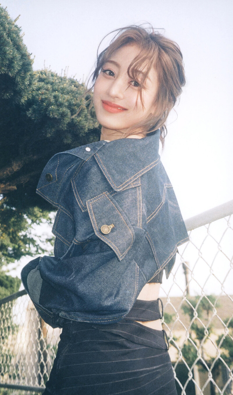 TWICE Jihyo - 'ZONE' [Scans] documents 24