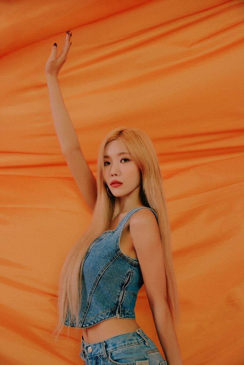 WJSN Dawon for Universe 'Feel the Breeze' Photoshoot 2022 documents 1