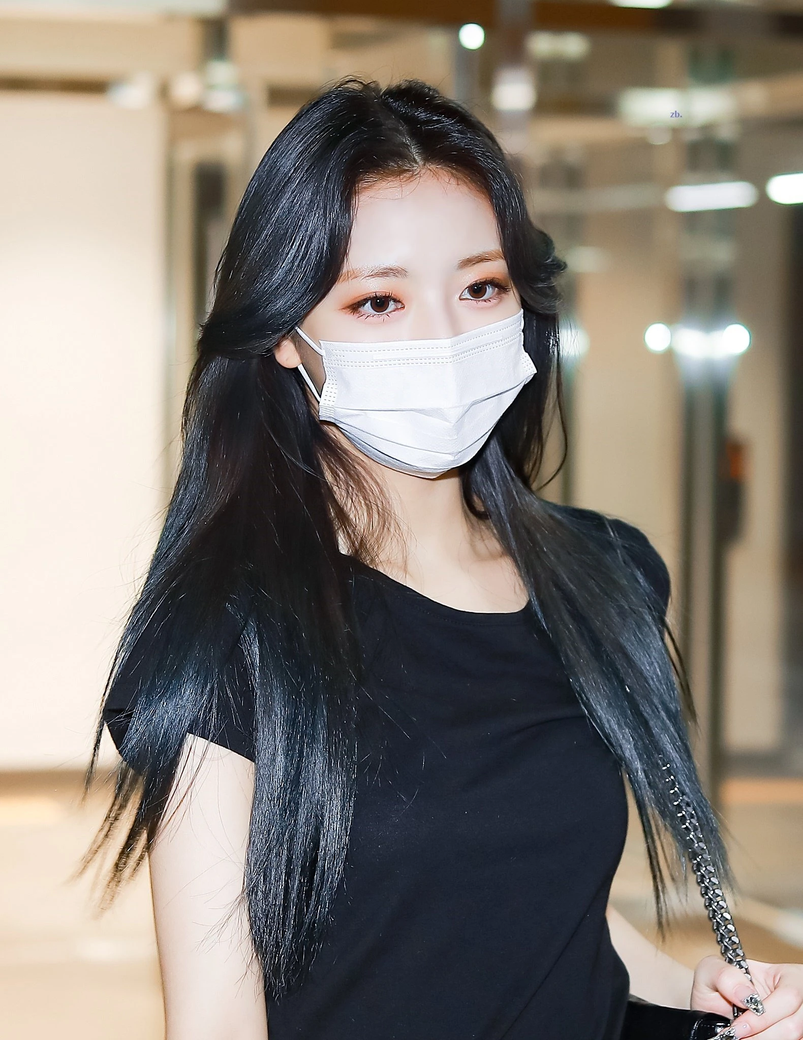 210422 ITZY Yuna | kpopping