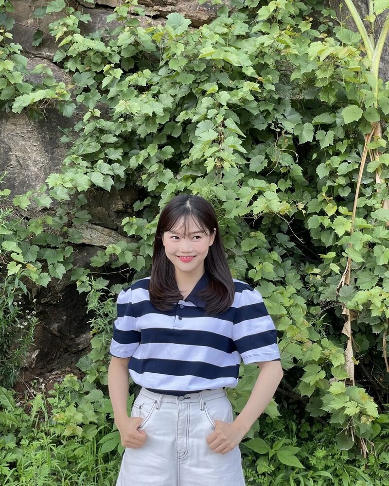 220812 OH MY GIRL Hyojung Instagram Update documents 1
