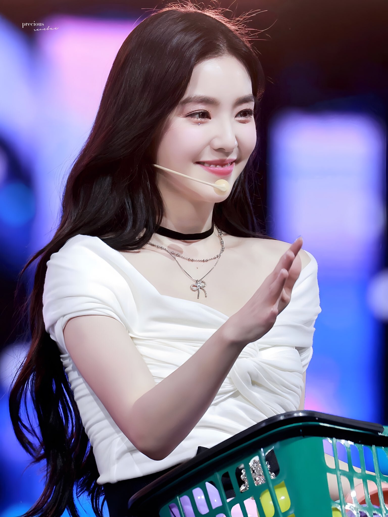 Irene (Red Velvet) profile, age & facts (2023 updated) | kpopping