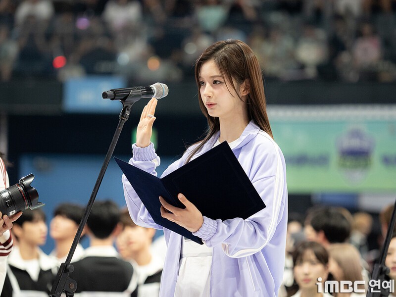 240805 NMIXX's Sullyoon at ISAC 2024 documents 4