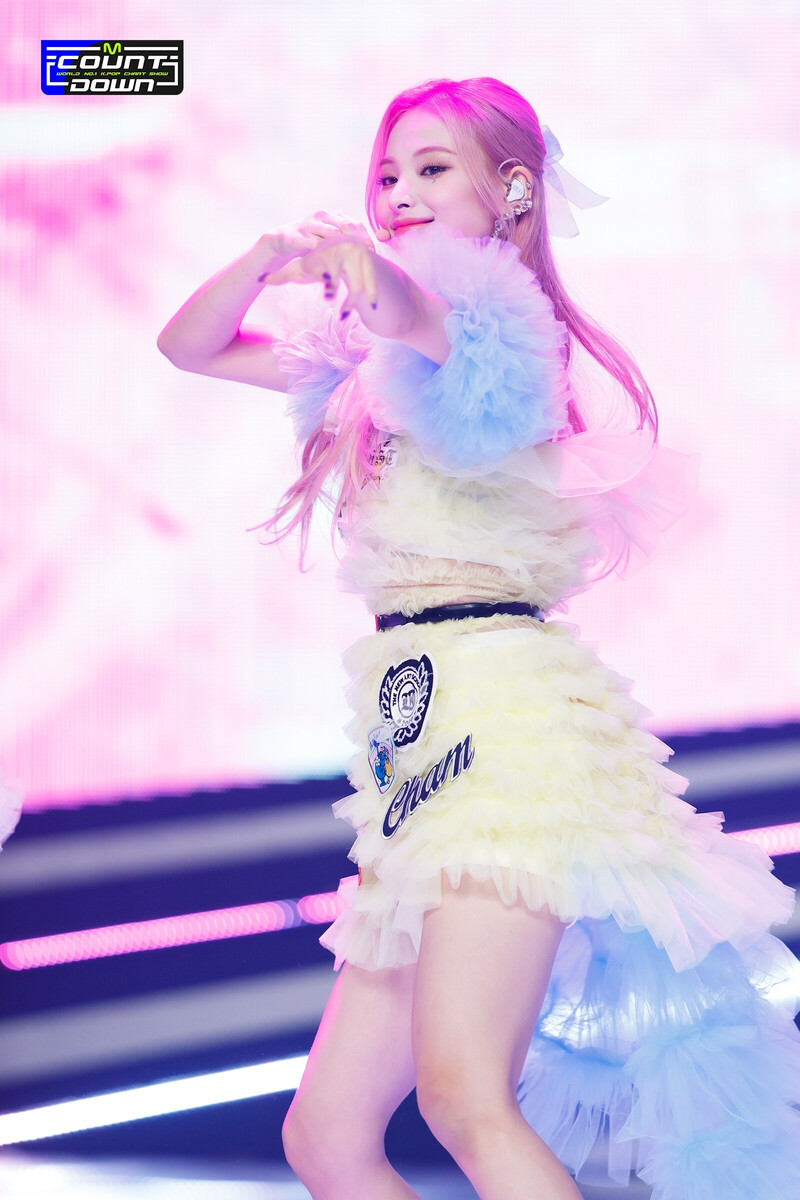 220324 NMIXX - 'O.O' at M Countdown documents 18