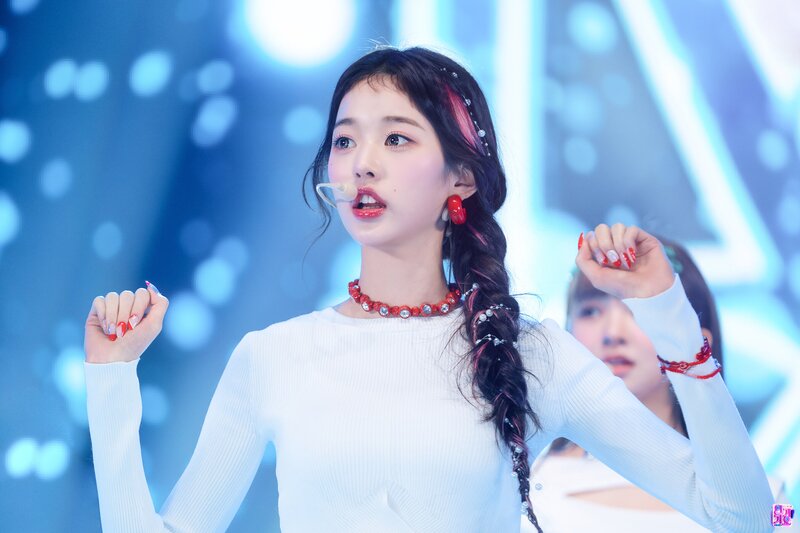 220904 IVE Wonyoung - 'After LIKE' at Inkigayo documents 4