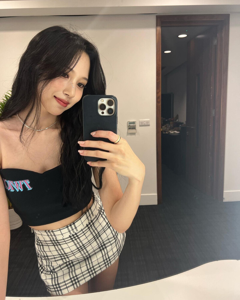 230909 - MINA Instagram Update documents 6