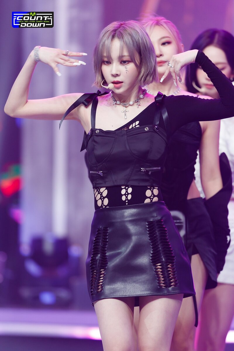 220714 aespa - 'Girls' at M Countdown documents 15