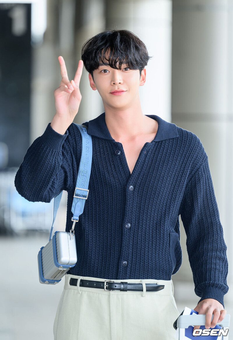 230606 Rowoon at Gimpo International Airport Departure to Tokyo, Japan for Rimowa Brand Event documents 4