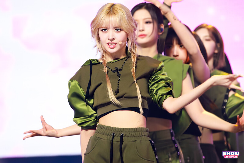 240124 NMIXX Lily - 'Soñar (Breaker)' at Show Champion documents 5