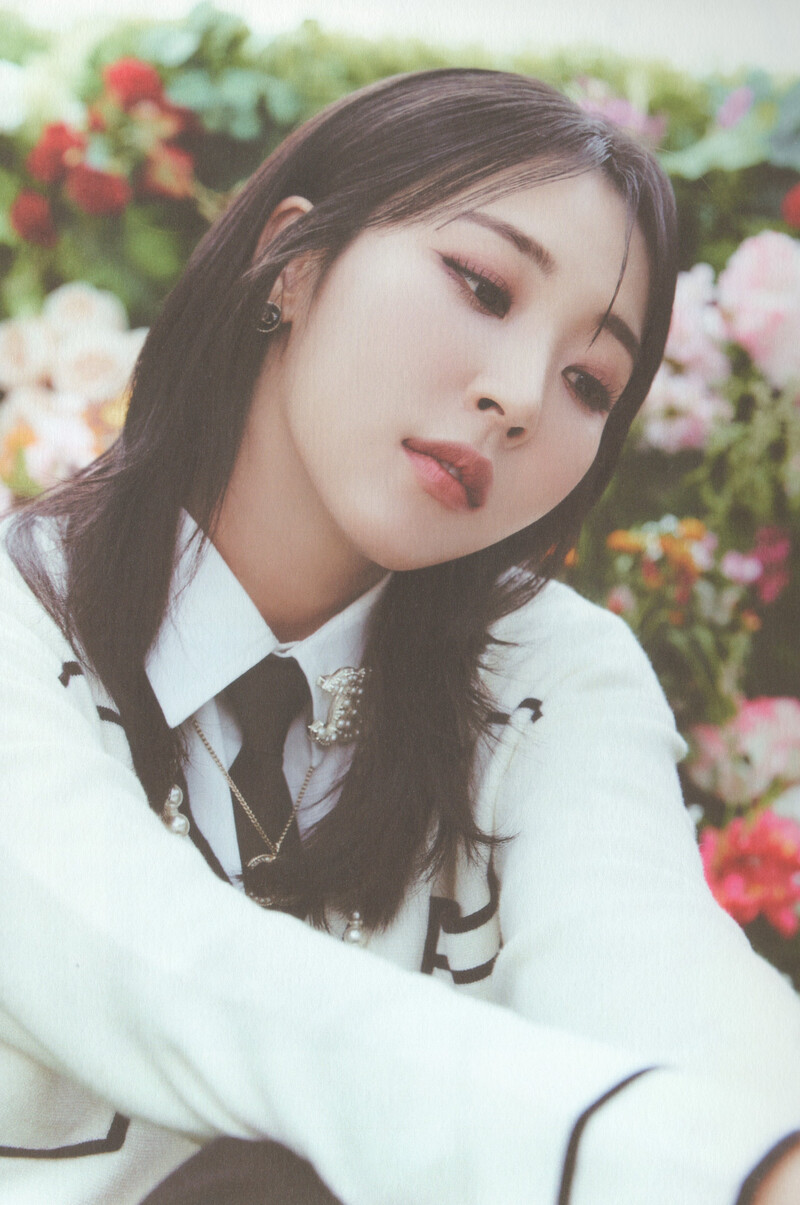 MAMAMOO+ 1st Mini Album "TWO RABBITS" [SCANS] documents 1