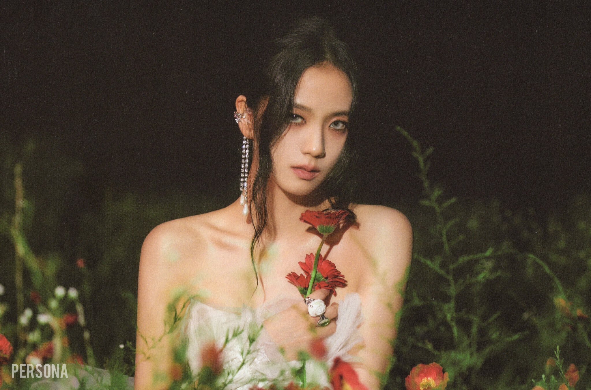 BLACKPINK Jisoo 'ME' Photobook & KIT SCANS | kpopping