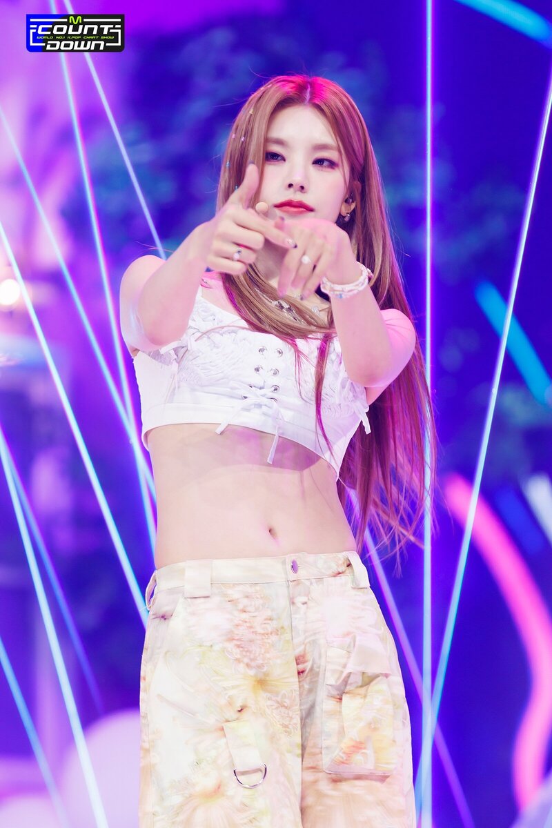 230803 - ITZY 'CAKE' at M COUNTDOWN documents 15