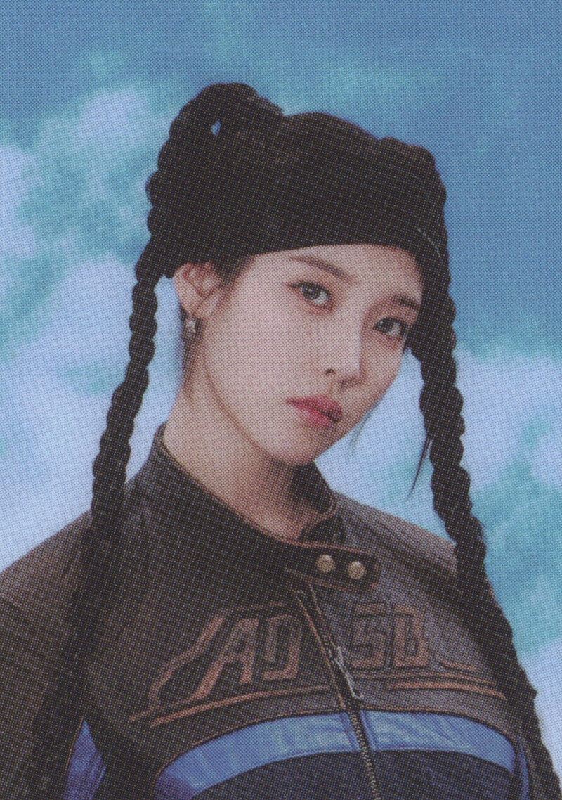 IU - 7th Official Fanclub Kit "UAENA" (Scans) documents 5