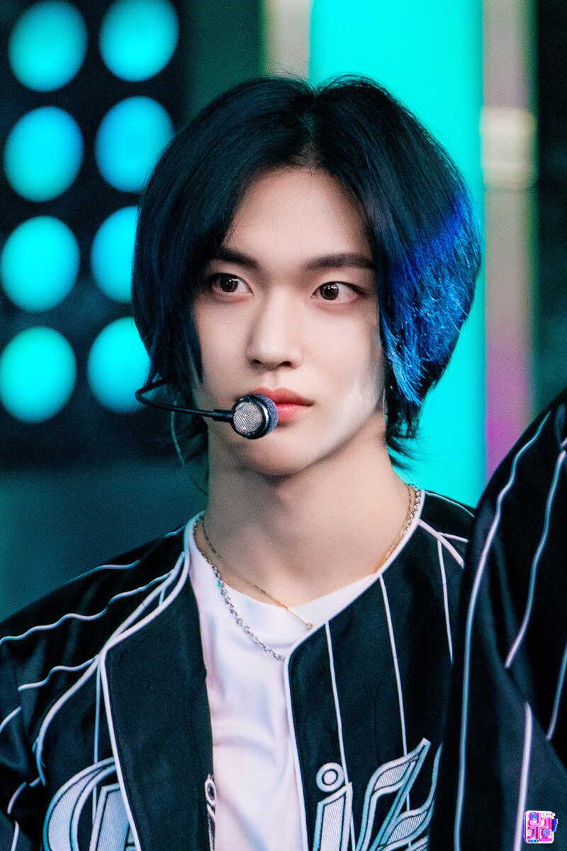 231029 RIIZE Wonbin - 'Talk Saxy' at Inkigayo documents 1