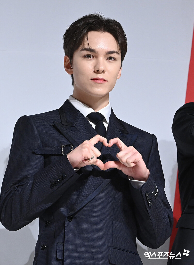 240103 SEVENTEEN - 'Nana Tour with SEVENTEEN Vernon - ' Production Presentation documents 3