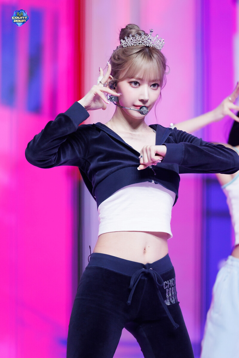 240912 LE SSERAFIM Sakura - 'CRAZY' at M COUNTDOWN documents 10