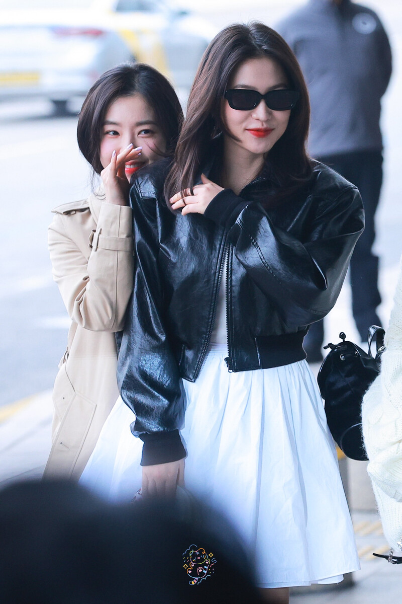 240220 Red Velvet Irene & Yeri - GMP Airport documents 1