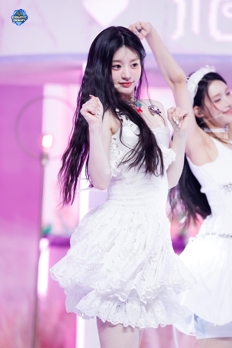 240328 ILLIT Minju - 'Magnetic' and 'My World' at M Countdown documents 4