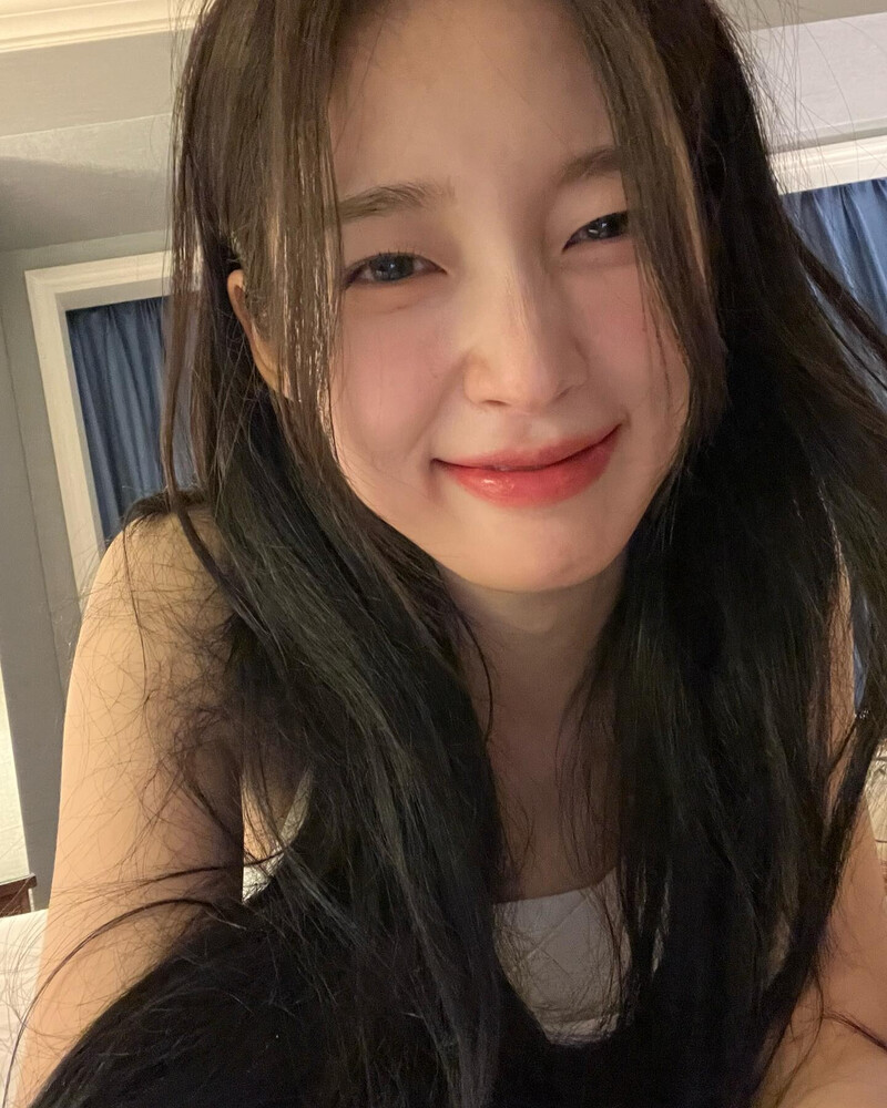 240807 OHMYGIRL Arin Instagram Update documents 1