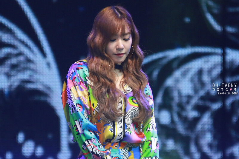 141124 Girls' Generation Tiffany at YELLO Festival documents 3