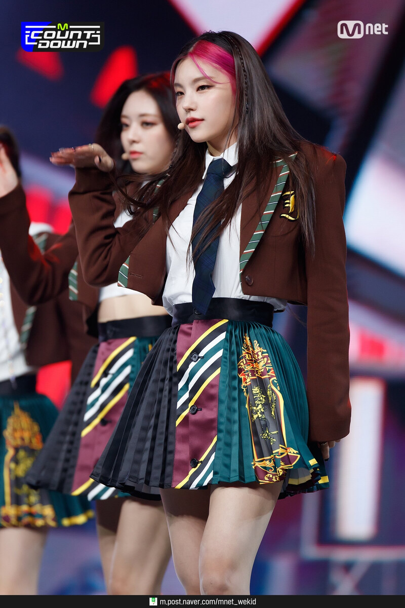 211007 ITZY - 'LOCO' at M Countdown documents 3