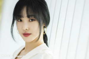 GFRIEND's Yuju - 回: LABYRINTH Promotion Photoshoot by Naver x Dispatch