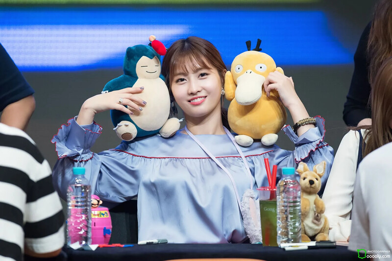 Momo971.jpg