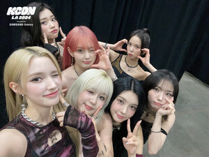 240730 KCON USA X Update with Kep1er - Greenroom Selfie