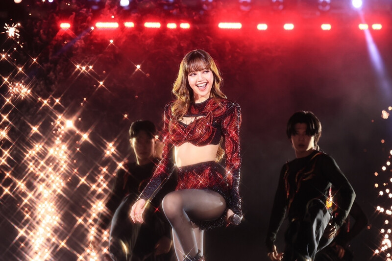 250101 - LISA at ICONSIAM Countdown 2025 in Bangkok documents 5