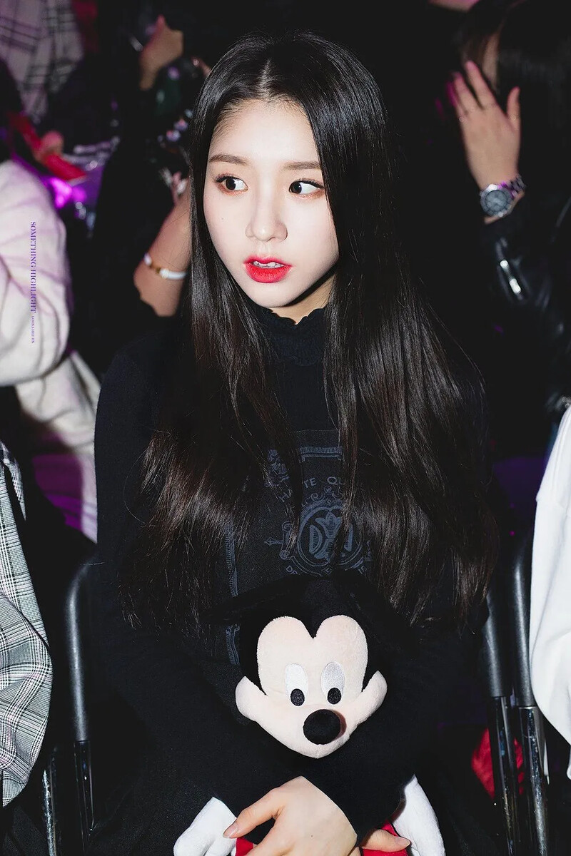 Heejin13.jpg