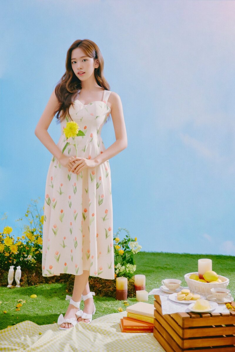 IVE for Universe 'Greenery Fairy' Pictorial 2023 documents 10