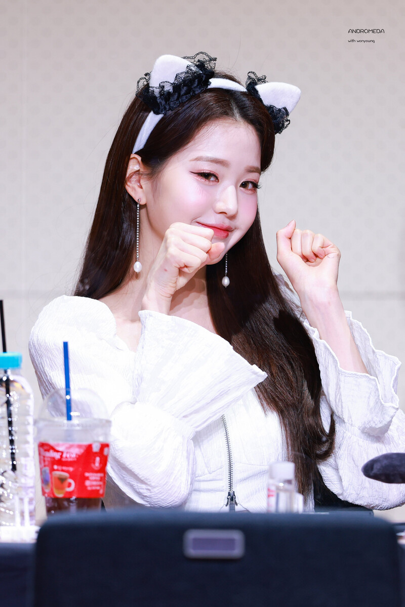 220116 IVE WONYOUNG - MakeStar Fansign Event | kpopping