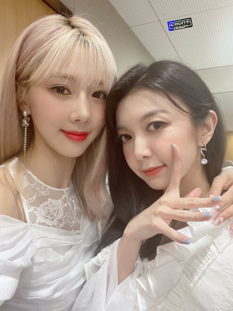 210729 Dreamcatcher SNS Update at M Countdown documents 4