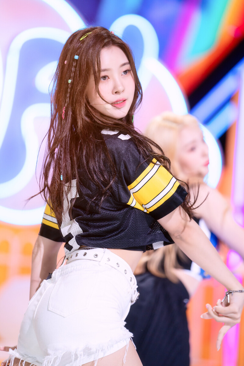 220703 Kep1er Dayeon 'Up!' at Inkigayo documents 14