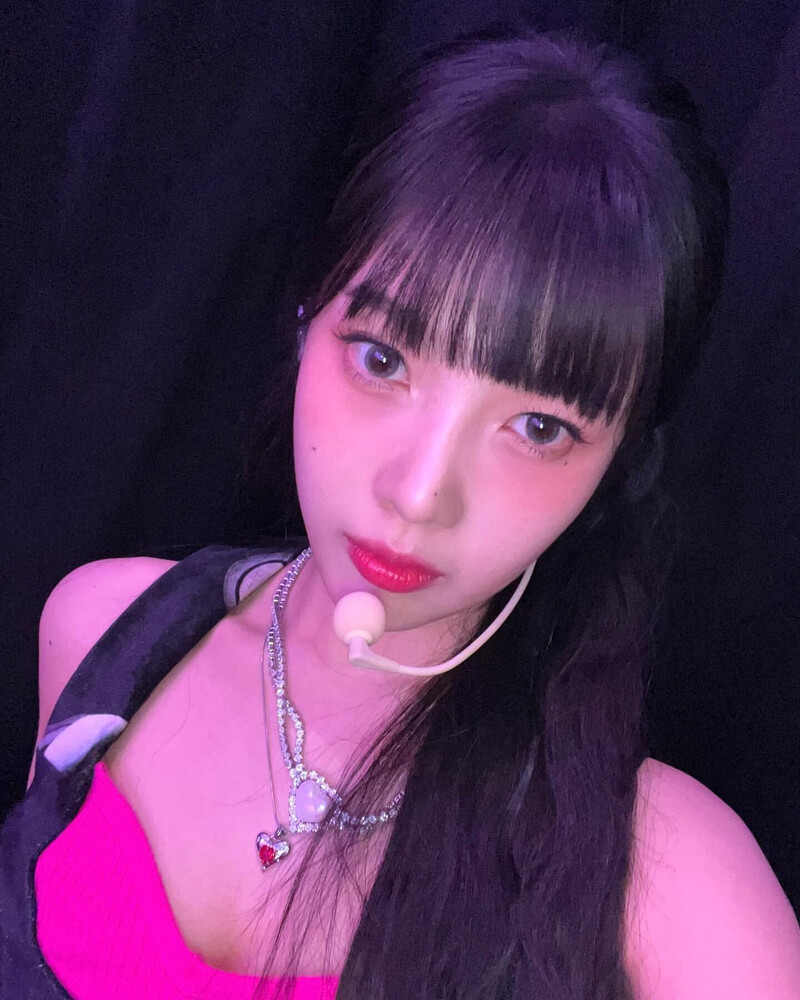 221203 Red Velvet Joy Instagram Update documents 4