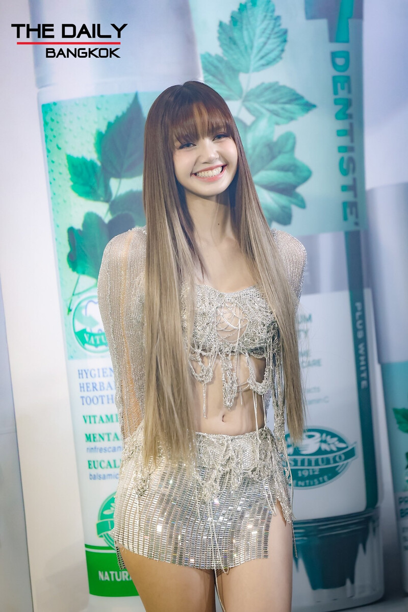 241113 LISA - DENTISTE Exclusive After Party documents 27